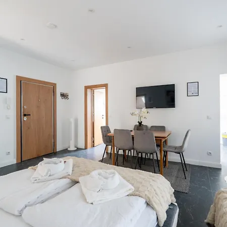 Near Vienna - 60m2 - 6 Guests - Self Check-in - Parking Apartamento *