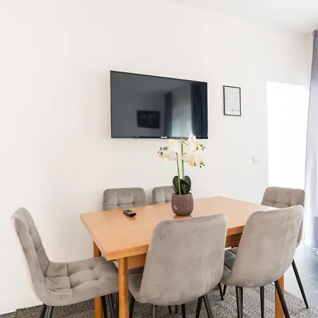 Near Vienna - 60m2 - 6 Guests - Self Check-in - Parking Apartamento Purkersdorf