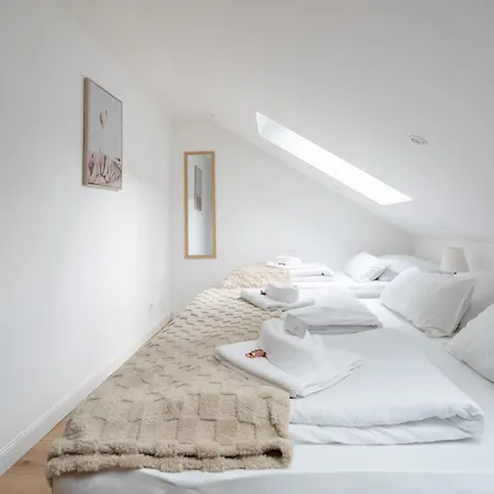 Near Vienna - 60m2 - 6 Guests - Self Check-in - Parking Apartamento Purkersdorf