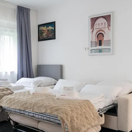 Near Vienna - 60m2 - 6 Guests - Self Check-in - Parking *