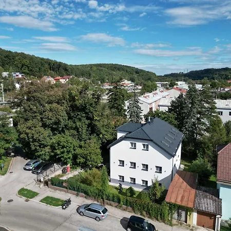 Apartamento Near Vienna - 60m2 - 6 Guests - Self Check-in - Parking
