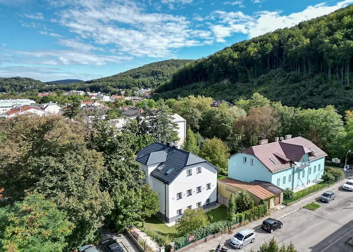 Apartment Near Vienna - 60m2 - 6 Guests - Self Check-in - Parking