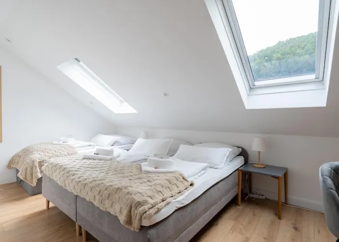 Near Vienna - 60m2 - 6 Guests - Self Check-in - Parking Apartment Purkersdorf