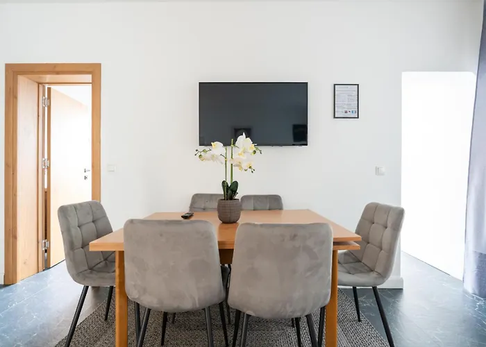 Near Vienna - 60m2 - 6 Guests - Self Check-in - Parking *