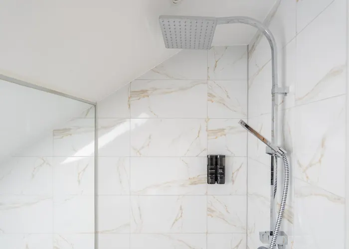 Near Vienna - 60m2 - 6 Guests - Self Check-in - Parking Purkersdorf