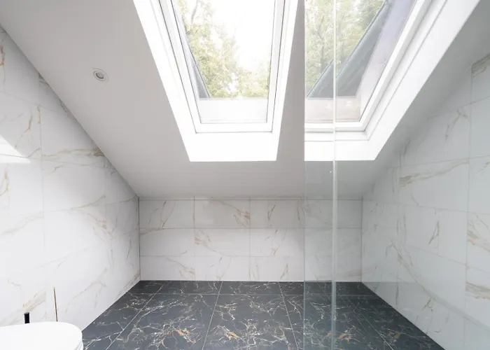 Apartment Near Vienna - 60m2 - 6 Guests - Self Check-in - Parking Purkersdorf