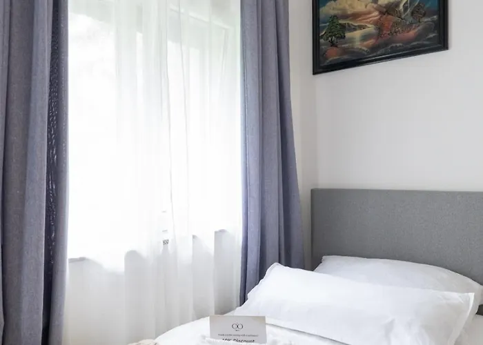 Near Vienna - 60m2 - 6 Guests - Self Check-in - Parking