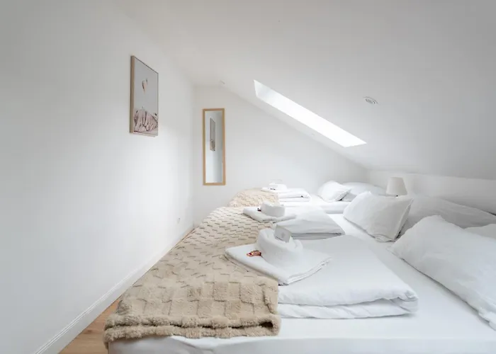 Near Vienna - 60m2 - 6 Guests - Self Check-in - Parking Apartment Purkersdorf