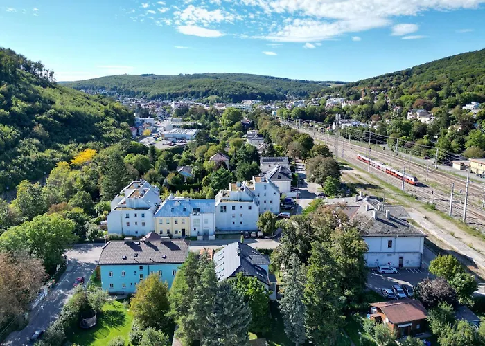 Apartment Near Vienna - 60m2 - 6 Guests - Self Check-in - Parking Purkersdorf